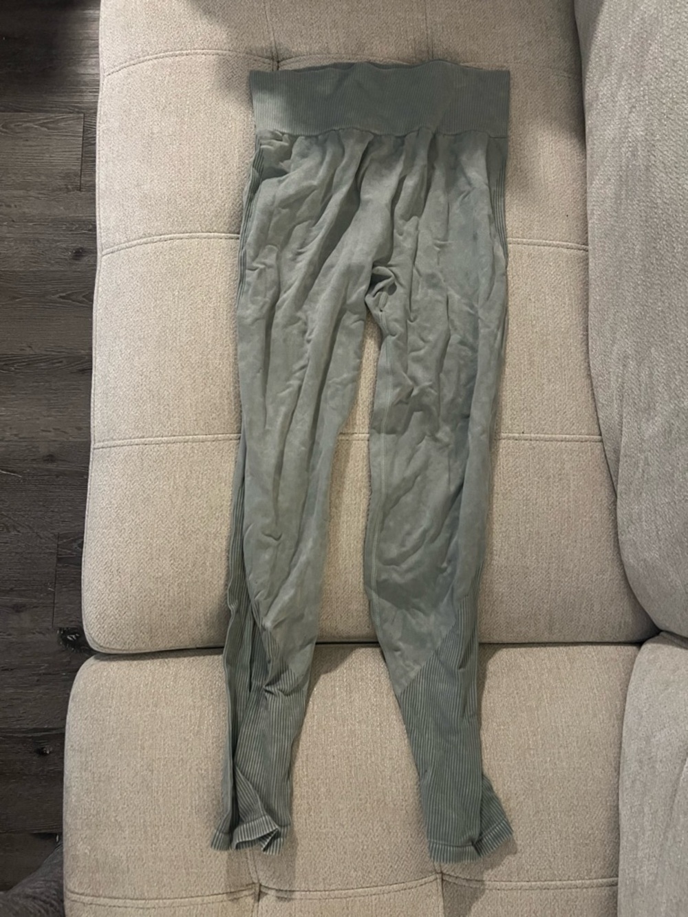 PINK Victoria's Secret Seamless Leggings in Olive Green